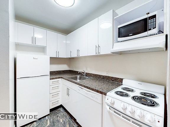 5th image of 207 E 30th St APT 7F