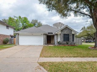 2902 Silent Dr, Sugar Land, TX 77498