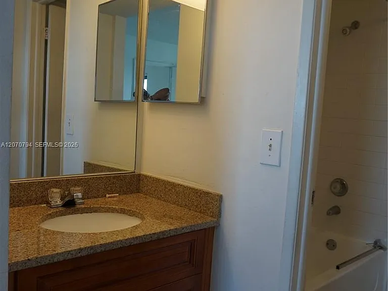9842 Nob Hill Ln #9842/08 — Photo 16