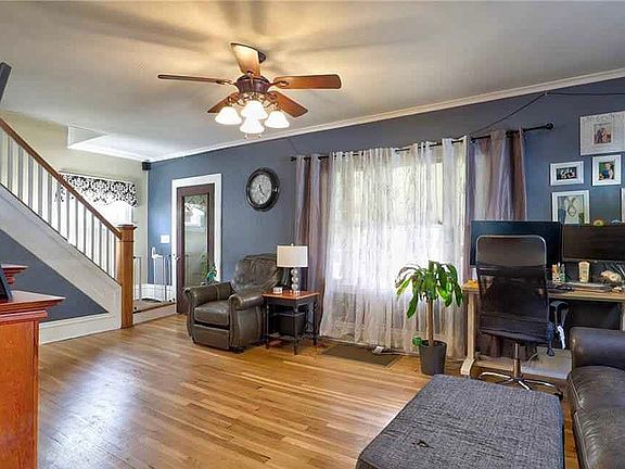 2nd image of 414 Stowe St