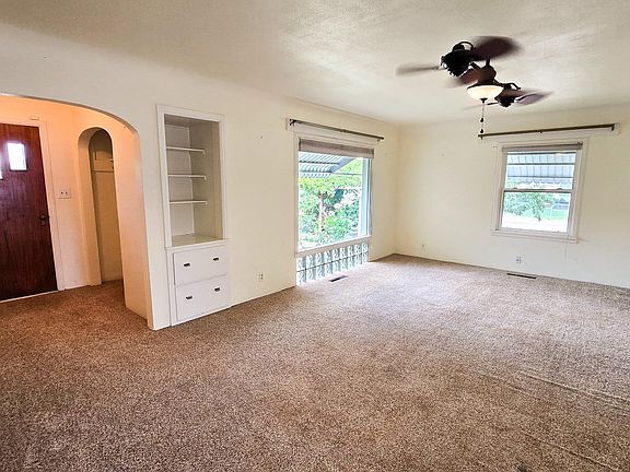 4th image of 819 Davis Ave