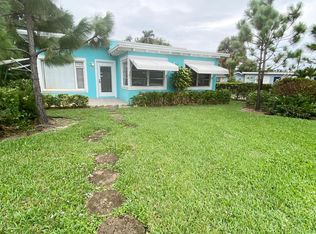 414 Lake Osborne Dr, Lake Worth, FL 33461