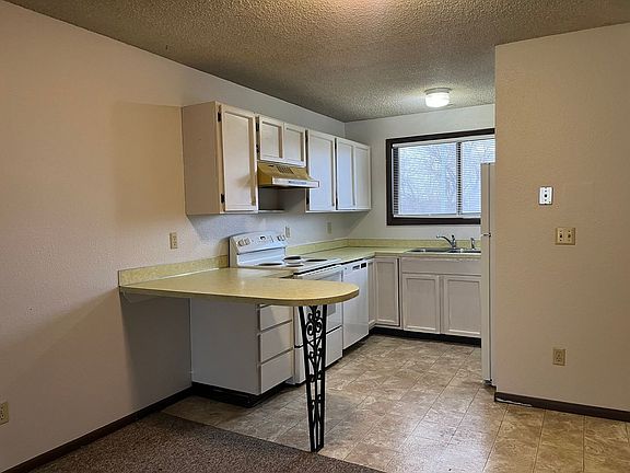 3rd image of 1420 Sourdough Ln APT 1