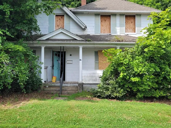 2 Blake Street, Waterbury, CT 06708