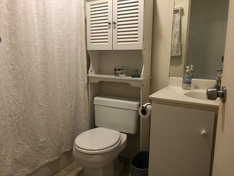 2nd image of 112 Gainsborough St #115