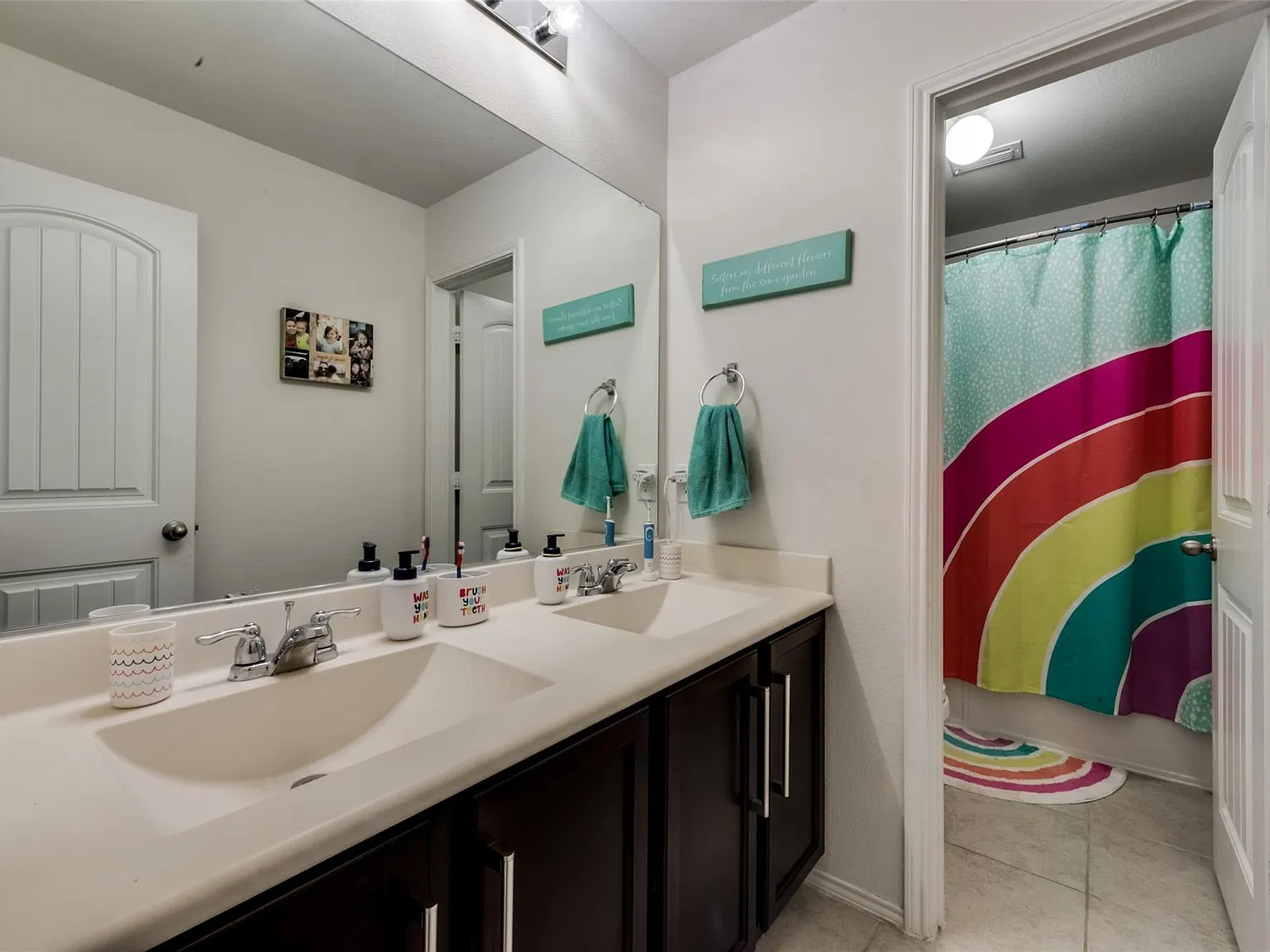 4 bed, 2573 sqft, $2,495 — Photo 3