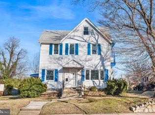 95 W Greenwood Ave, Lansdowne, PA 19050