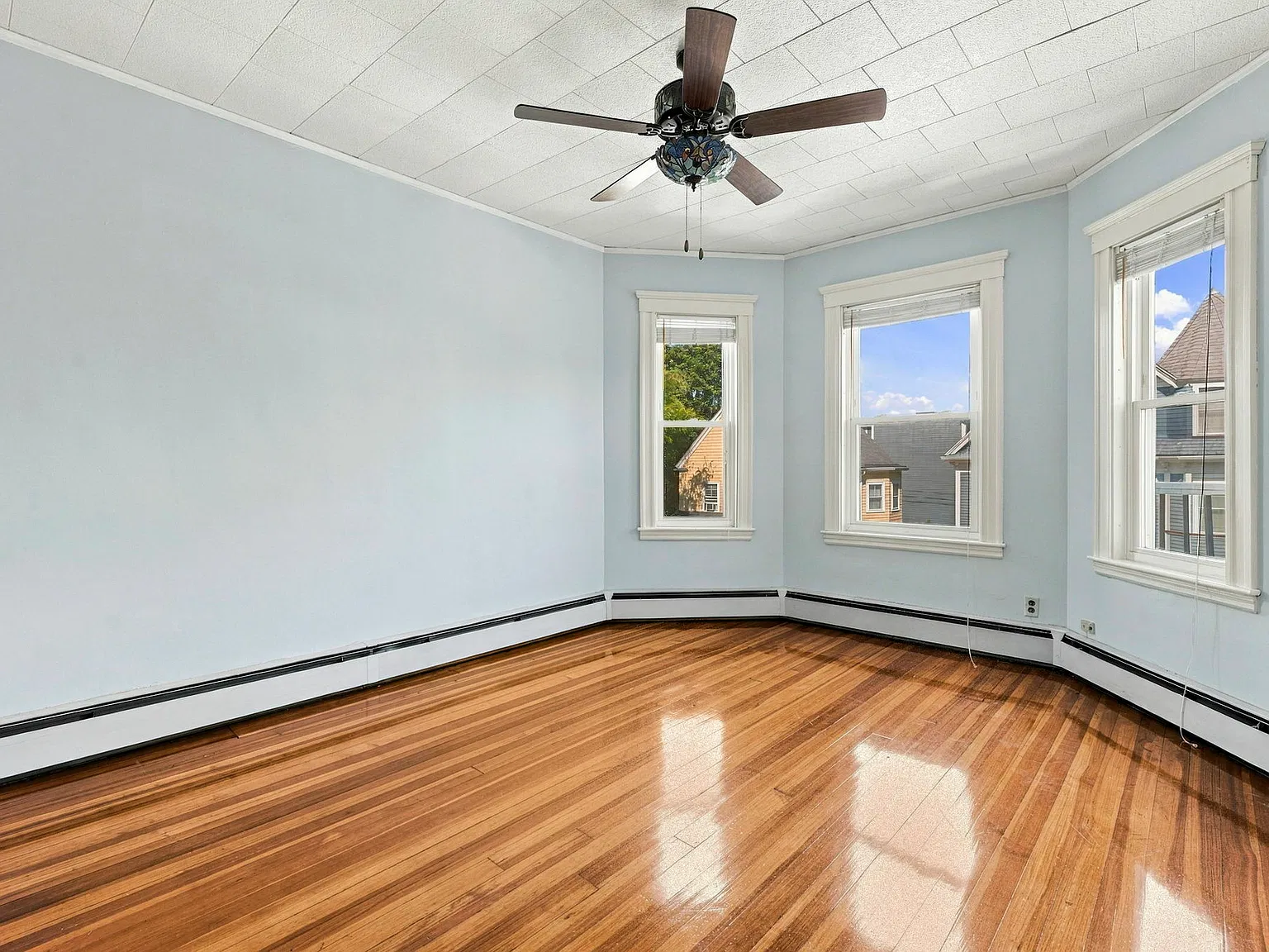 2 bed, 1.0 bath, 1180 sqft, $2,750 — Photo 1