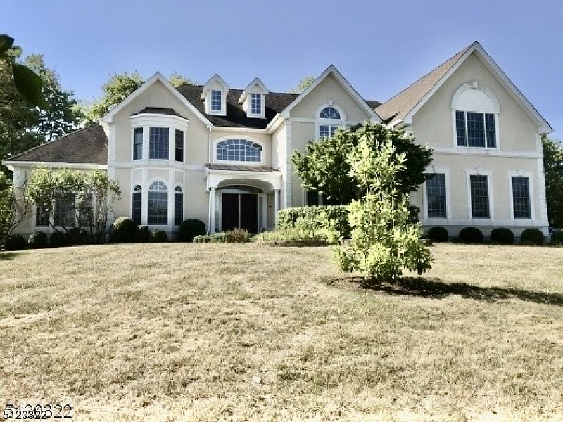 1st image of 10 Erin Ct
