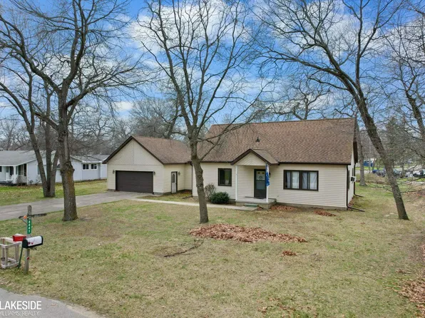 4441 Betty Dr, Pigeon, MI 48755