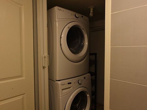 4th image of 178 Darnell Ln #1