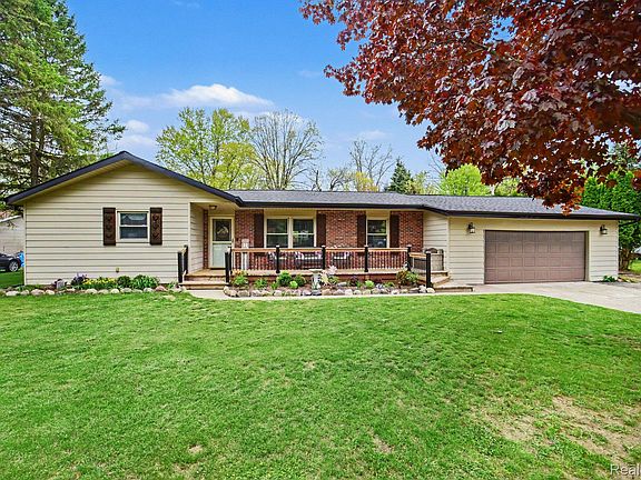 2nd image of 2205 Miark Dr