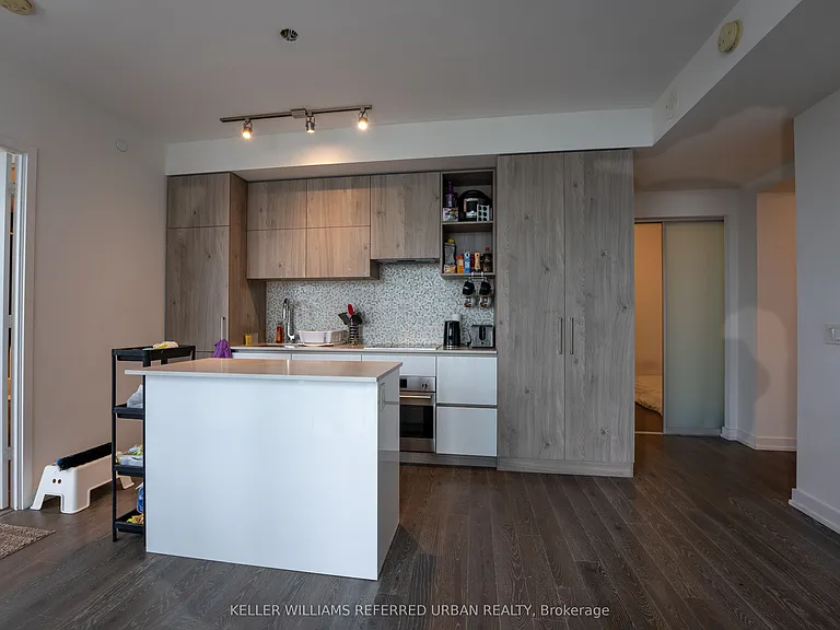 1 Yorkville Ave #3305 — Photo 4
