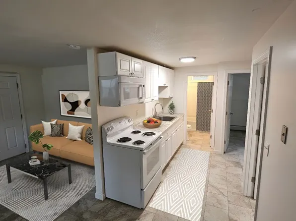 9 Emerald Dr APT 2, Barrington, NH 03825