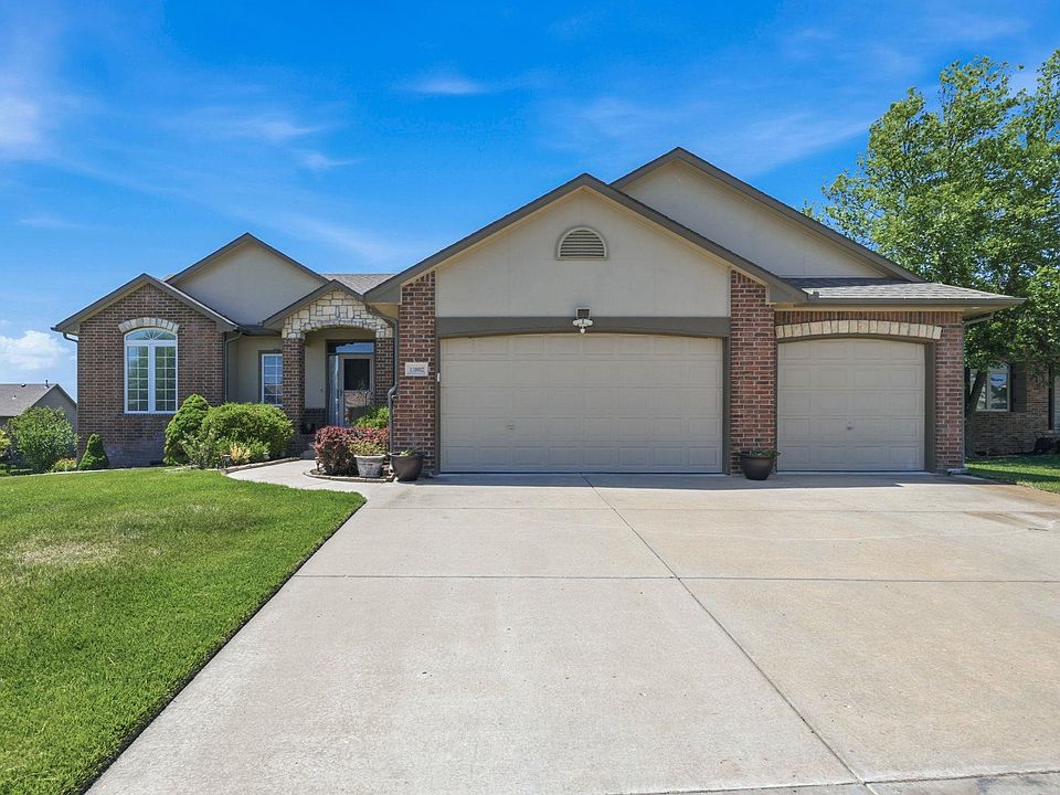 1st image of 13802 E Camden Chase Ct