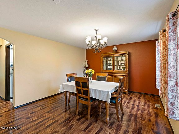 5th image of 1456 W Longhorn St