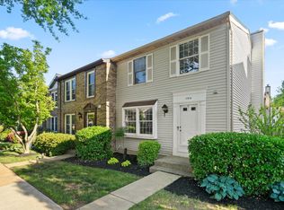 7914 Tyson Oaks Cir, Vienna, VA 22182