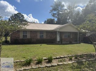 408 Pine St, Screven, GA 31560