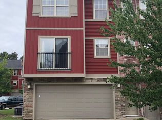 2882 W Hillshire Dr, Fayetteville, AR 72704
