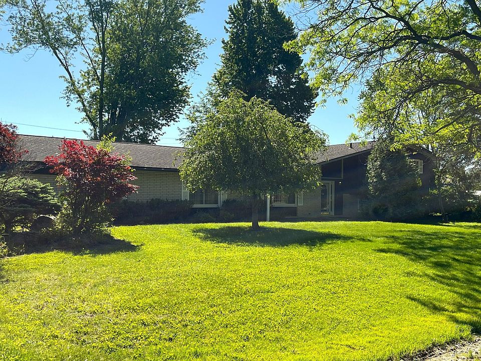 1st image of 29360 Woodhaven Ln