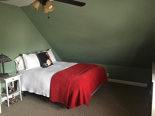 4th image of 1130 W Oakdale Ave APT 2F