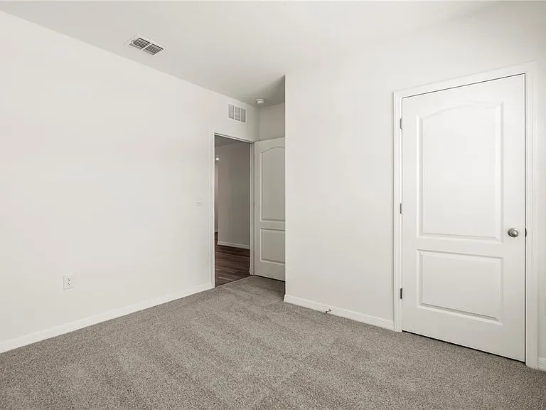 1699 Three Bars Rd — Photo 14