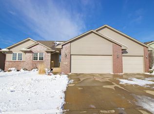 3704 W 89th St, Sioux Falls, SD 57108