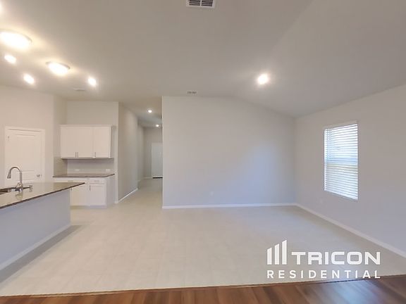 3rd image of 225 Black Alder Dr