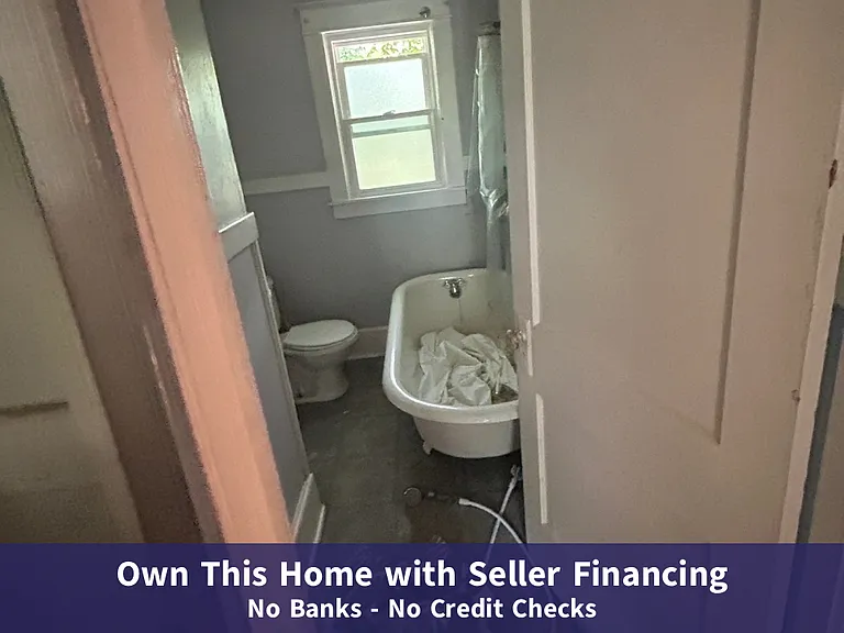 7000 Florence Pl — Photo 6