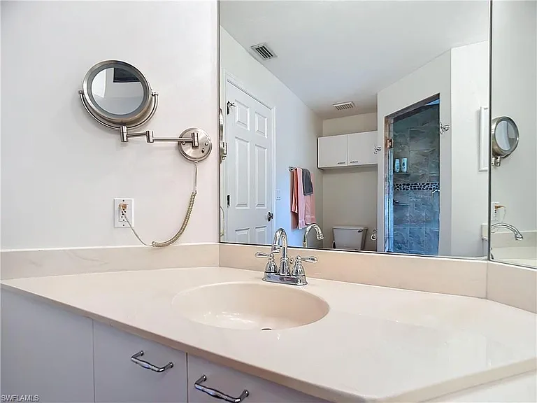 2860 Citrus Lake Dr #R-202 — Photo 38