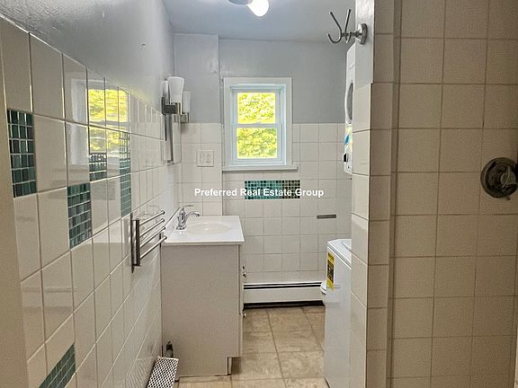 4th image of 1749 Canton Ave #B