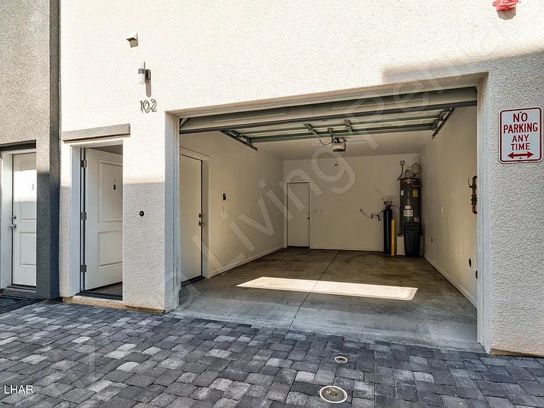2061 Magnolia Dr #E102 — Photo 17