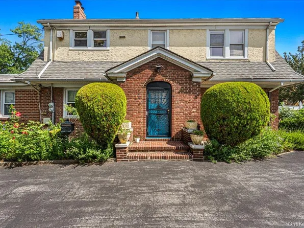 32 - 07 148 Street, Flushing, NY 11354