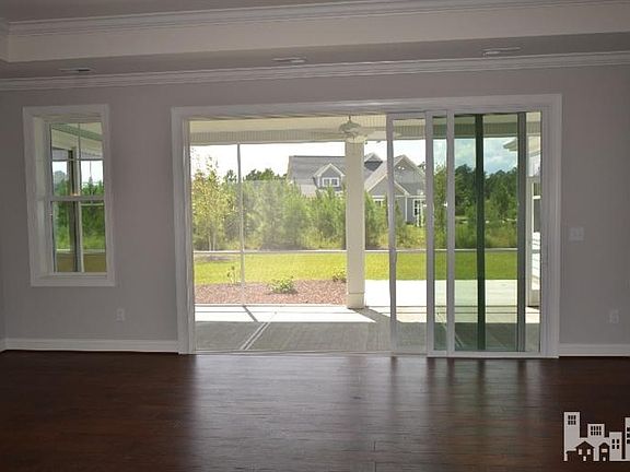 5th image of 2980 Pullen Dr