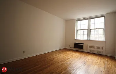 Rented by Wave Real Estate Group