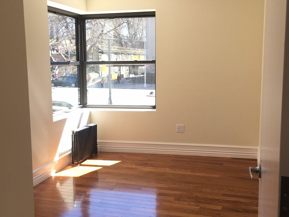 1st image of 35 Eastern Pkwy APT 6C