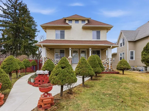 606 N 8th Ave, Maywood, IL 60153