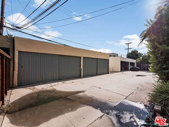 4th image of 632 N Windsor Blvd