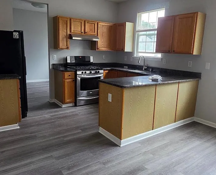 35 Oakmont Ter — Photo 8