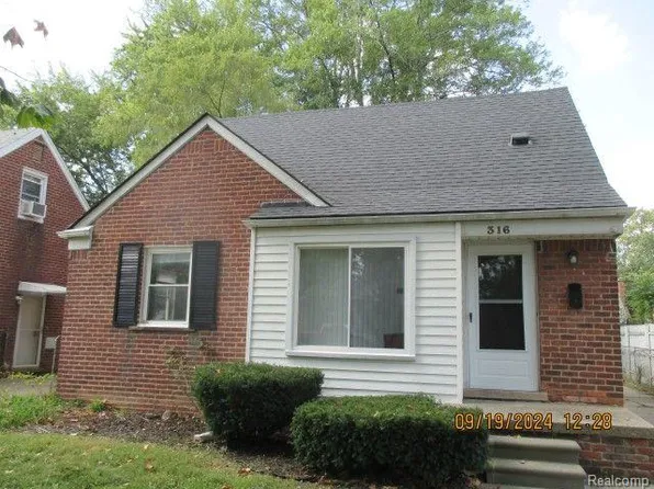316 Biltmore St, Inkster, MI 48141