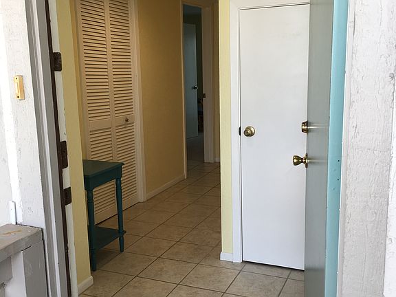 4th image of 100 Port Royal APT 204