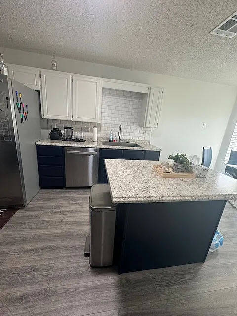4700 Lloyd Dr — Photo 4