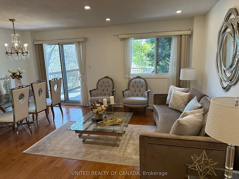 102 Baywood Ct — Photo 6