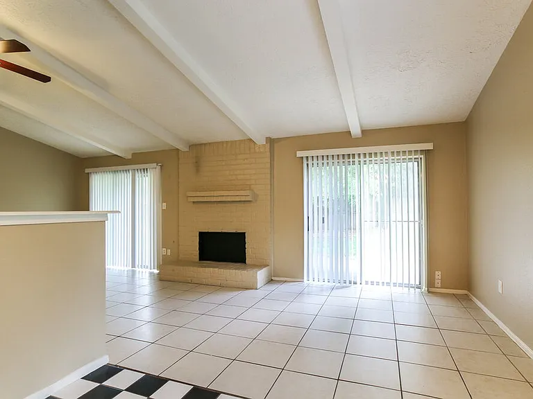 5327 Enchanted Timbers Dr — Photo 4