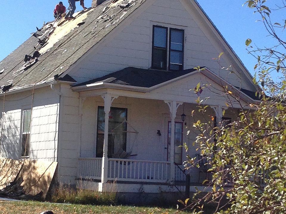 2nd image of 610 W Baca St
