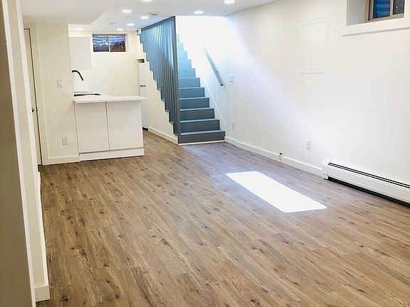2nd image of 2580 Quail St