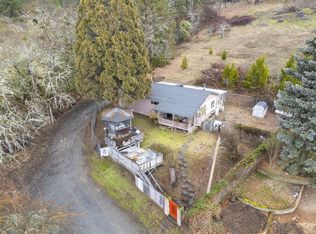 618 NE Greenfield Rd, Grants Pass, OR 97526