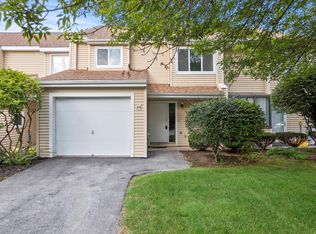 24 Winners Cir, Saratoga Springs, NY 12866
