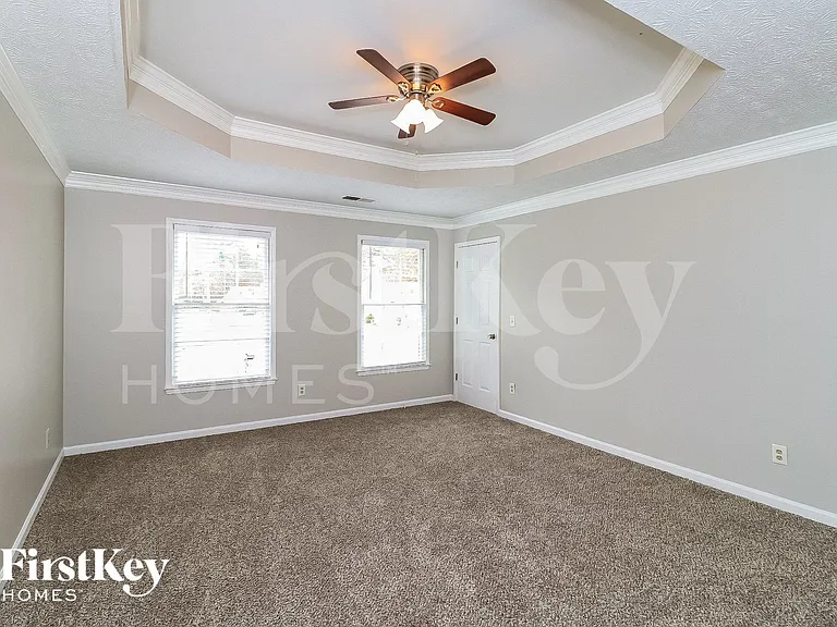 722 Altman Ct — Photo 6