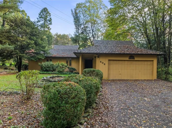 603 Edgewood Rd, Bradfordwoods, PA 15015